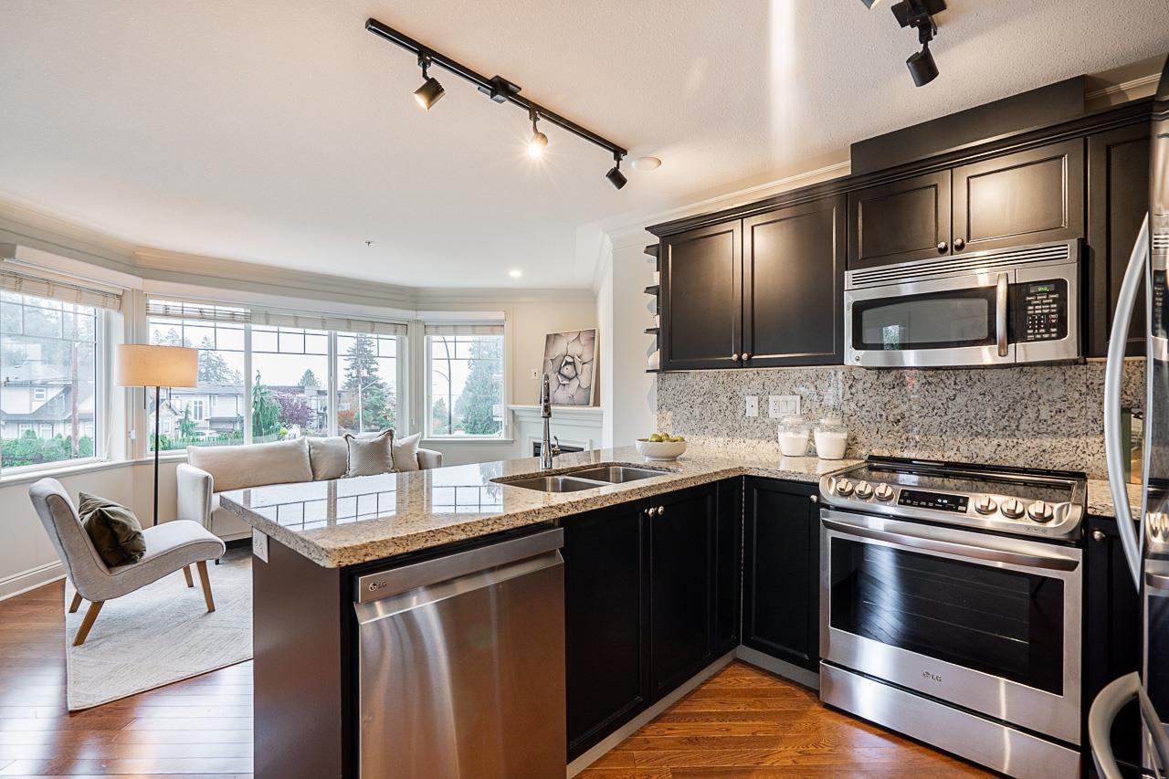 302 15389 Roper Avenue, White Rock, British Columbia  V4B 2S8 - Photo 18 - R3068358