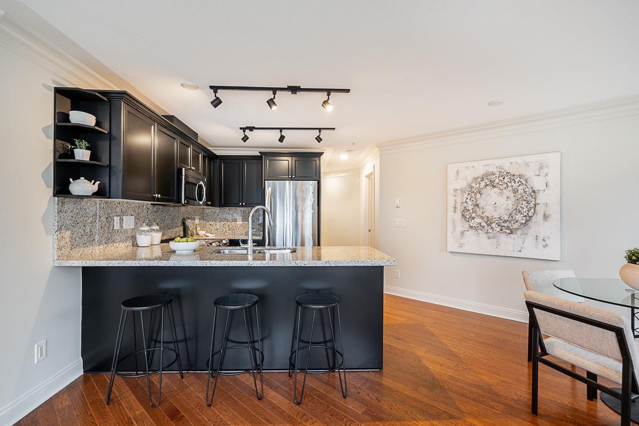 302 15389 Roper Avenue, White Rock, British Columbia  V4B 2S8 - Photo 14 - R3068358