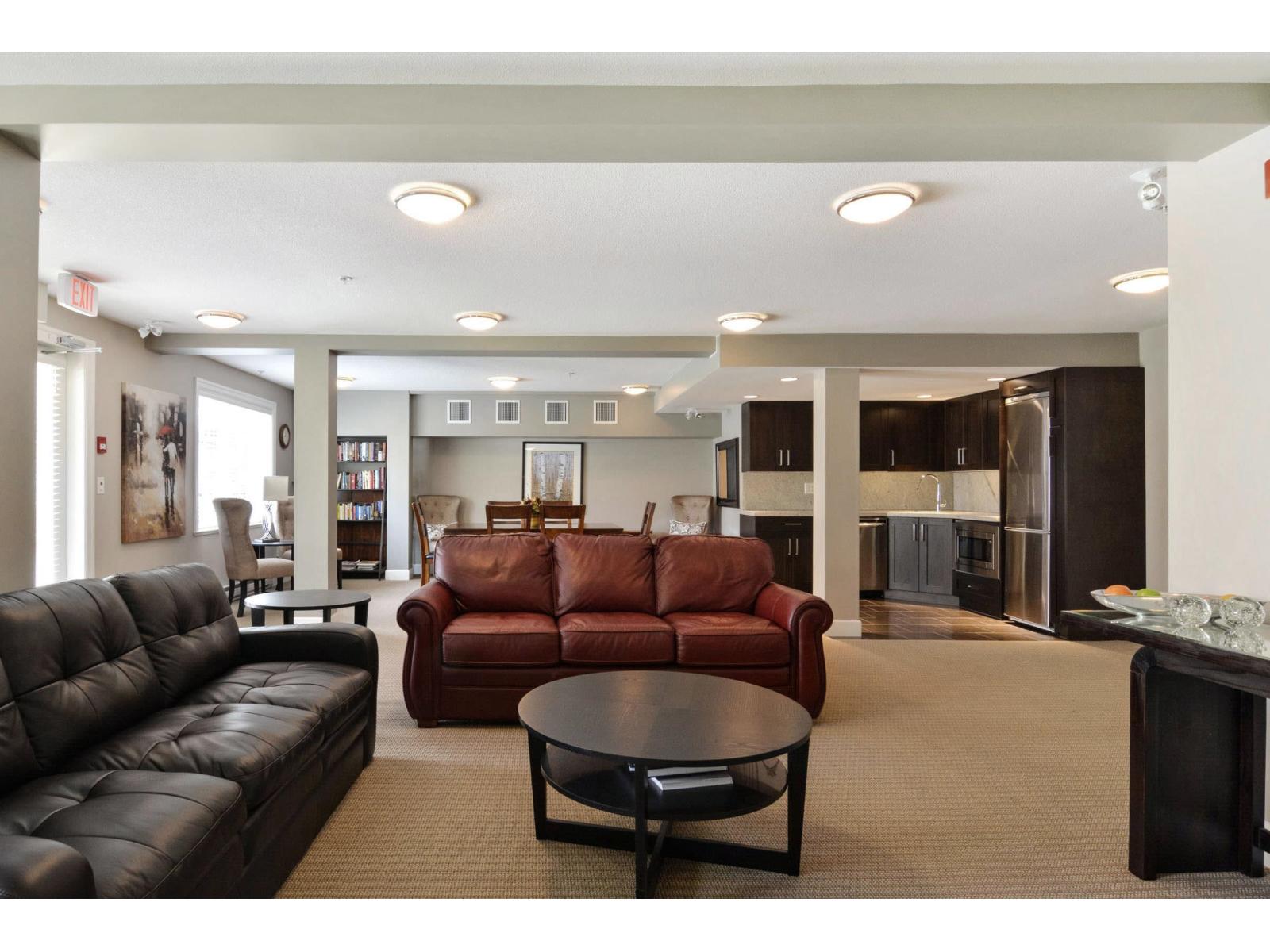 302 15389 Roper Avenue, White Rock, British Columbia  V4B 2S8 - Photo 39 - R3068358