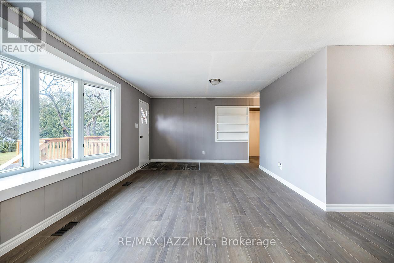 134 Day Drive, Kawartha Lakes, Ontario  L3V 6H5 - Photo 18 - X12568930