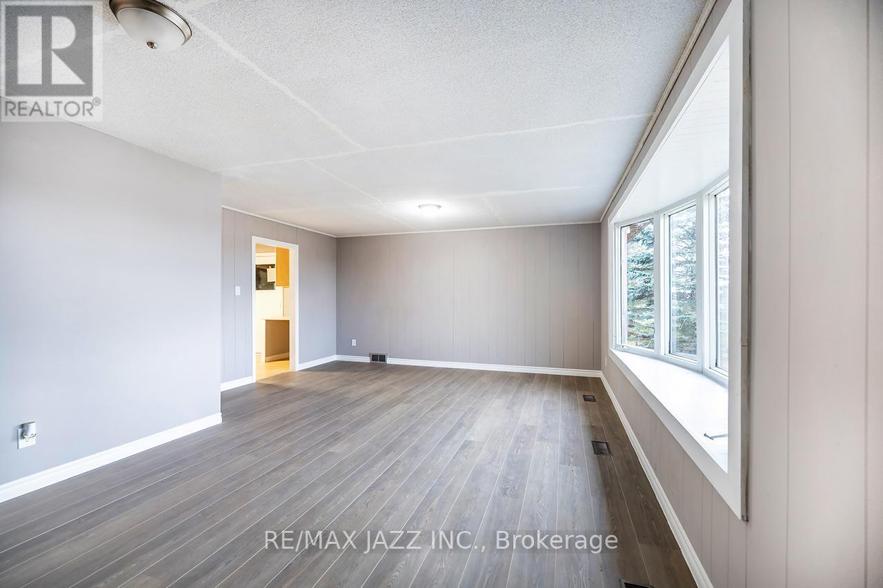 134 Day Drive, Kawartha Lakes, Ontario  L3V 6H5 - Photo 20 - X12568930