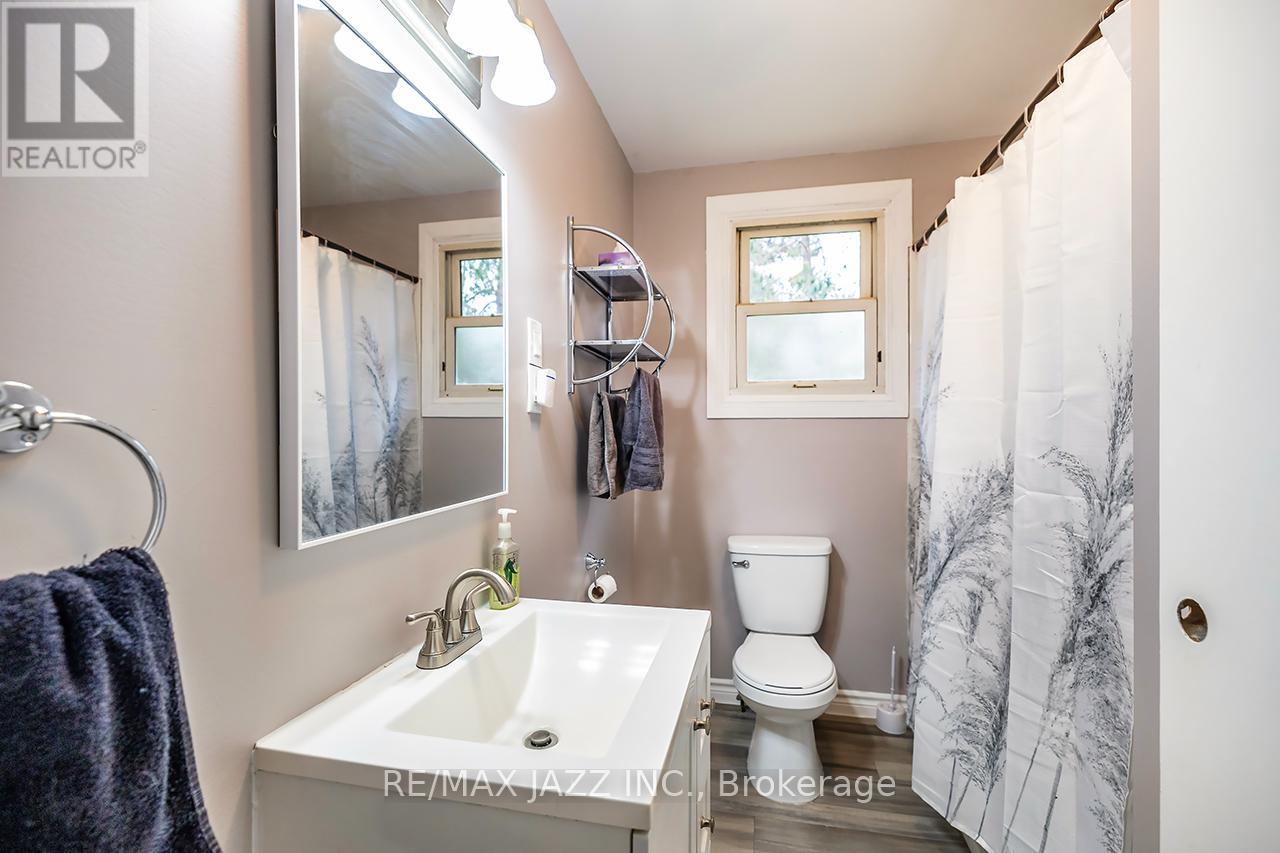 134 Day Drive, Kawartha Lakes, Ontario  L3V 6H5 - Photo 27 - X12568930