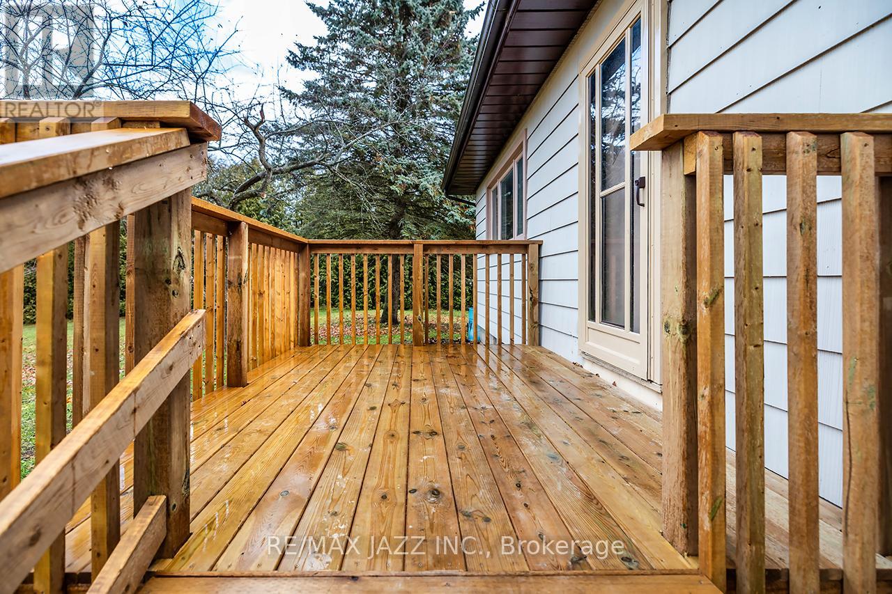 134 Day Drive, Kawartha Lakes, Ontario  L3V 6H5 - Photo 33 - X12568930