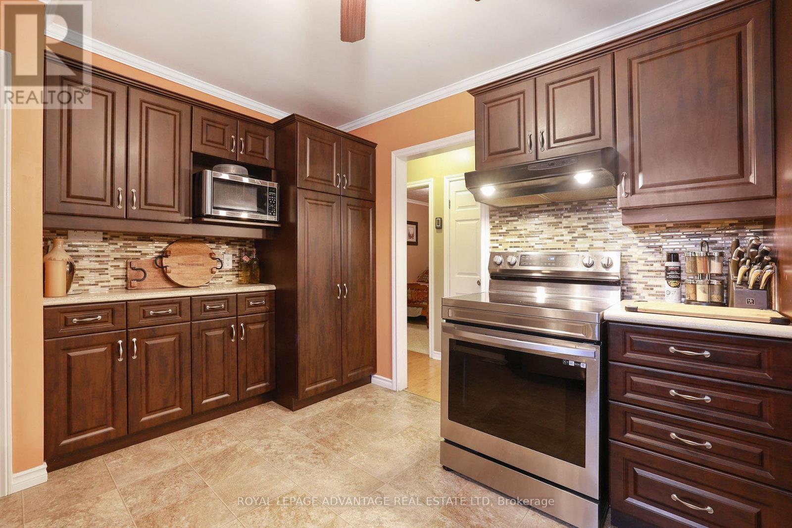 123 Queen Street, Smiths Falls, Ontario  K7A 3N7 - Photo 14 - X12568022