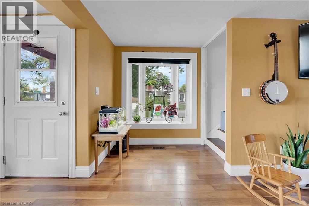 805 Broad Street E, Dunnville, Ontario  N1A 1H4 - Photo 6 - 40789733