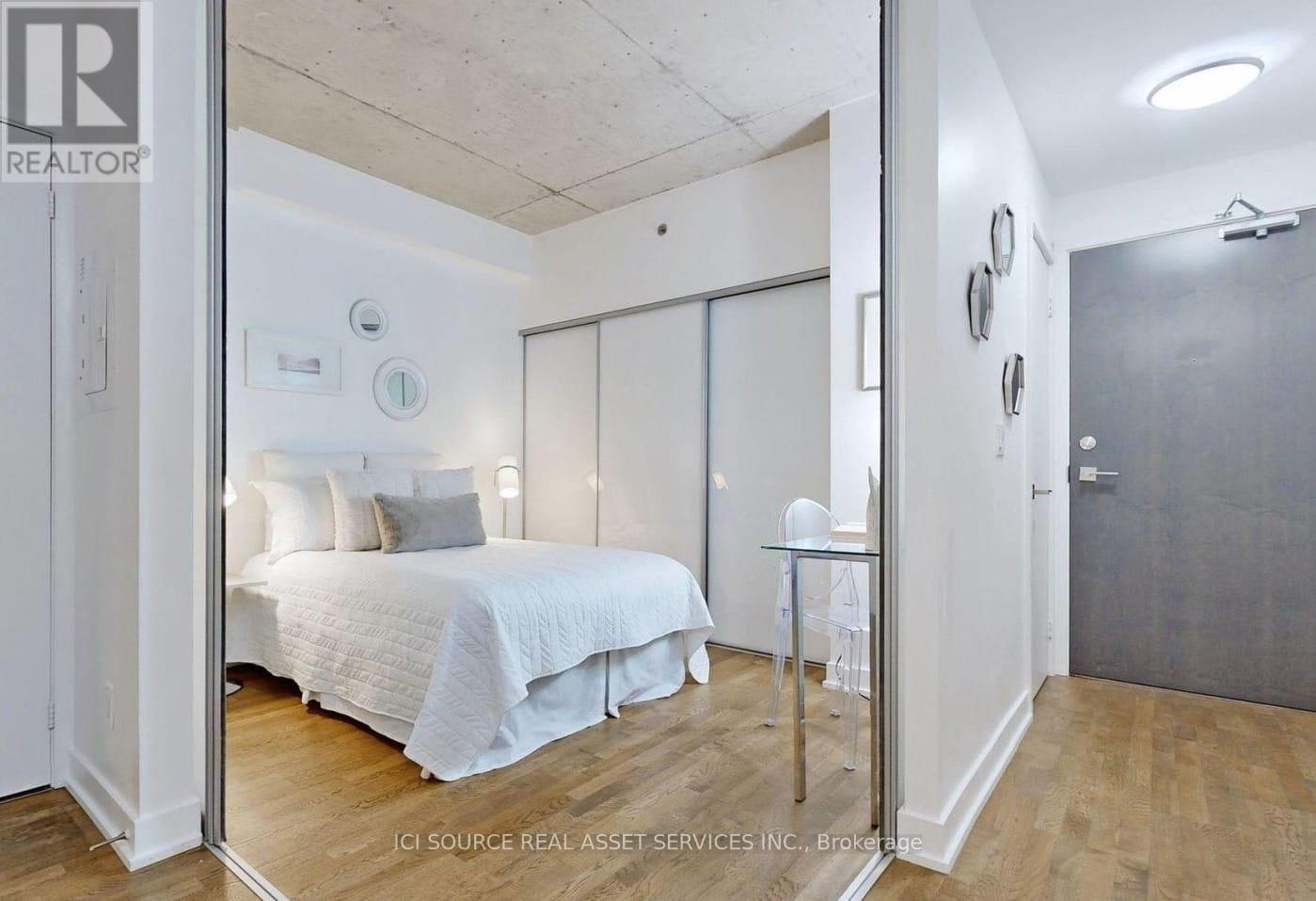 726 - 20 Minowan Miikan Lane, Toronto, Ontario  M6J 0E5 - Photo 6 - C12568914