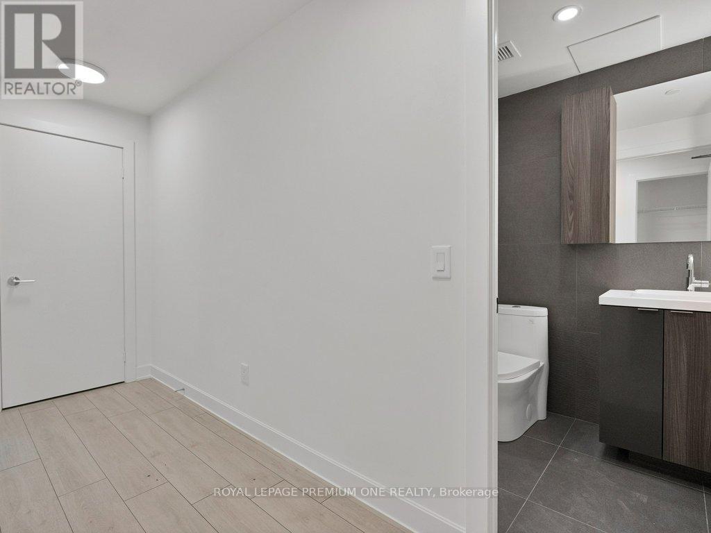 710 - 15 Mercer Street, Toronto, Ontario  M5V 1H2 - Photo 3 - C12568920