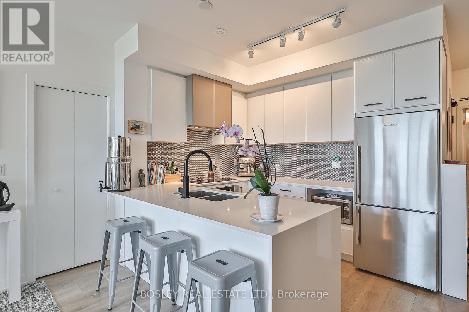 607 - 899 Queen Street E, Toronto, Ontario  M4M 0C8 - Photo 7 - E12568894