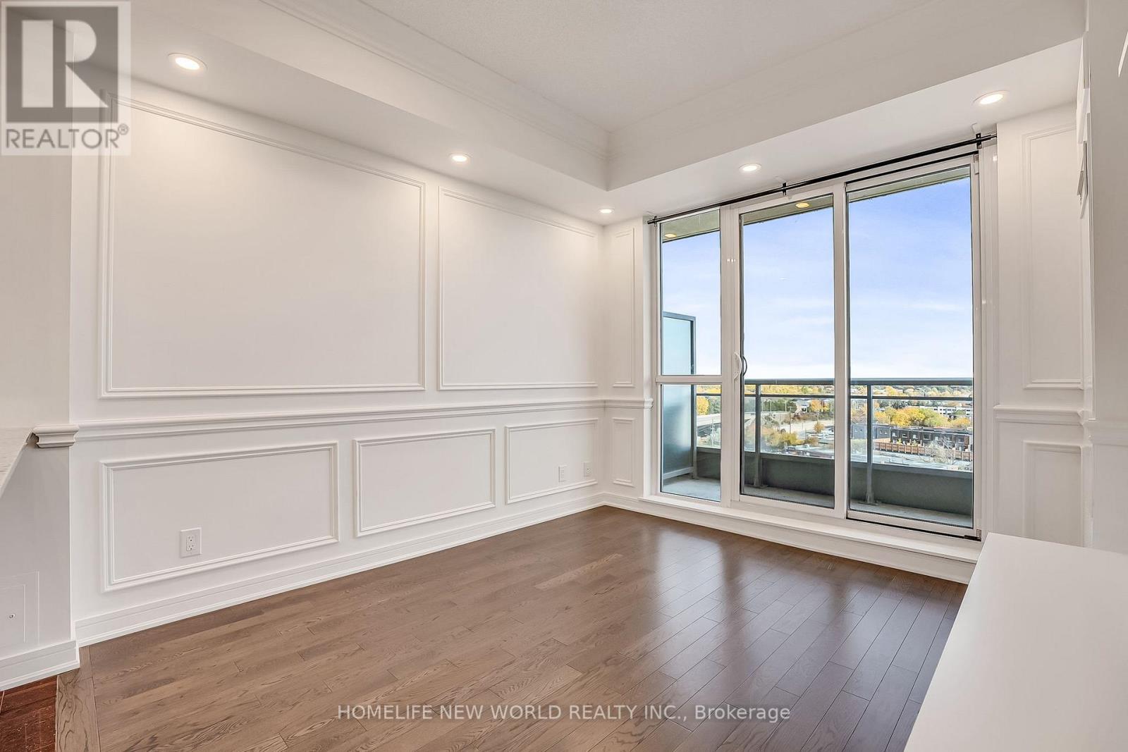 1004 - 9205 Yonge Street, Richmond Hill, Ontario  L4C 1V5 - Photo 13 - N12568902