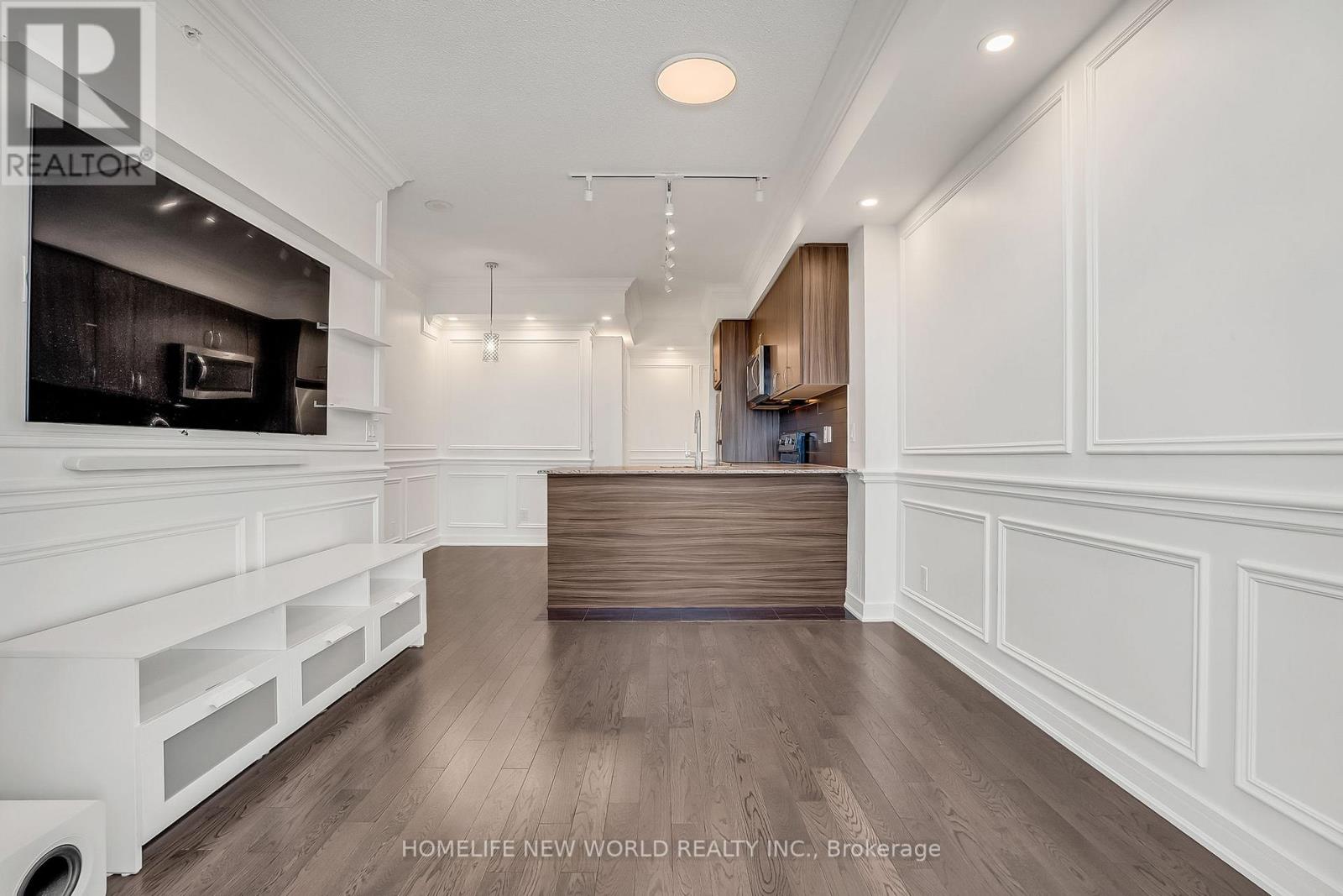 1004 - 9205 Yonge Street, Richmond Hill, Ontario  L4C 1V5 - Photo 16 - N12568902