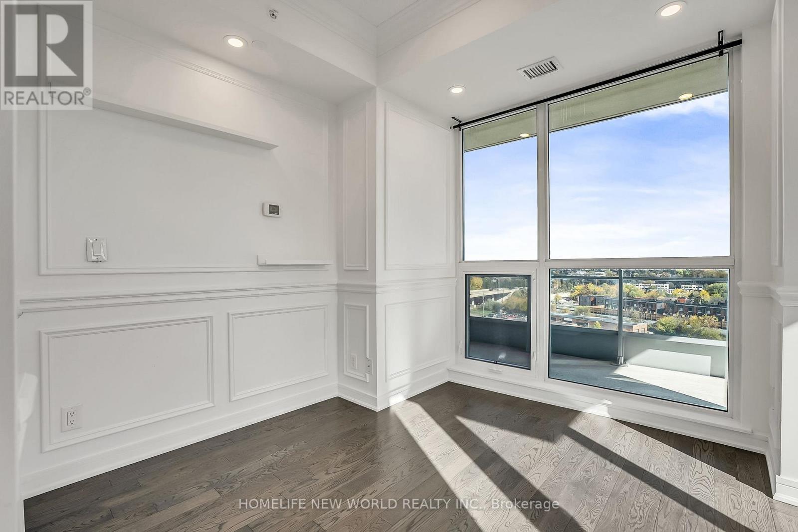 1004 - 9205 Yonge Street, Richmond Hill, Ontario  L4C 1V5 - Photo 19 - N12568902