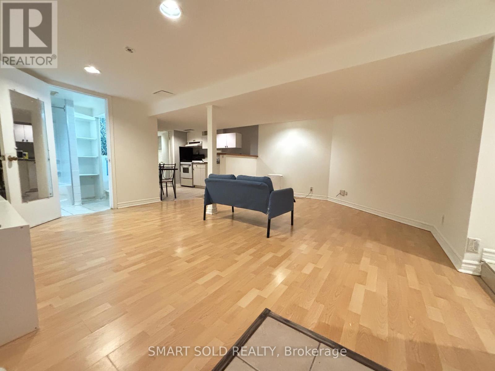 BSMT - 51 THIRTEENTH STREET, Toronto, Ontario