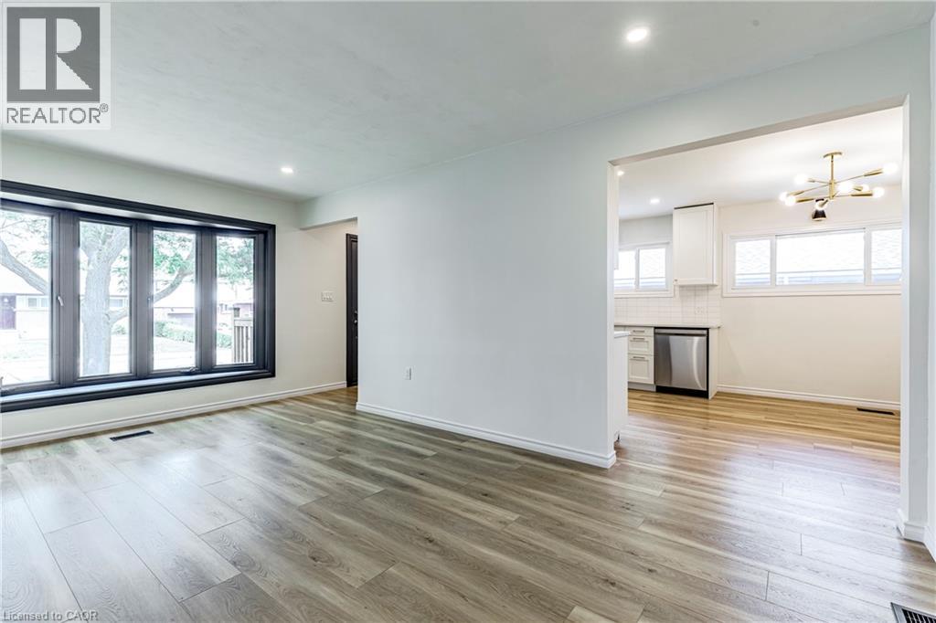 20 Burfield Avenue, Hamilton, Ontario  L8T 2J9 - Photo 7 - 40789923