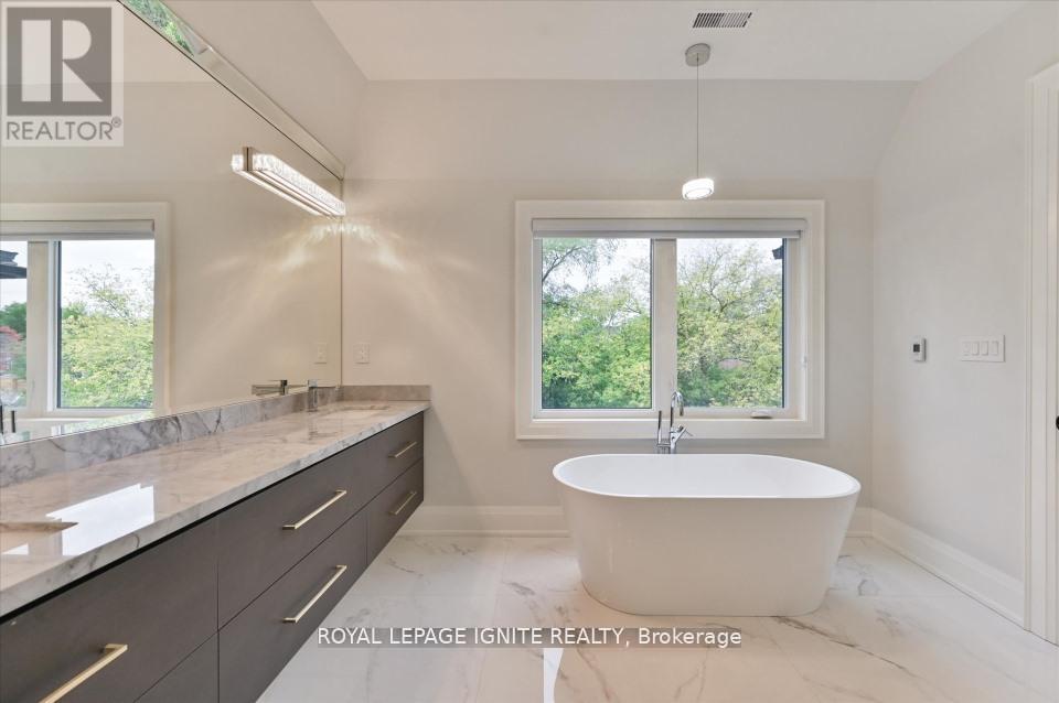 86 Glentworth Road, Toronto, Ontario  M2J 2E8 - Photo 18 - C12568940