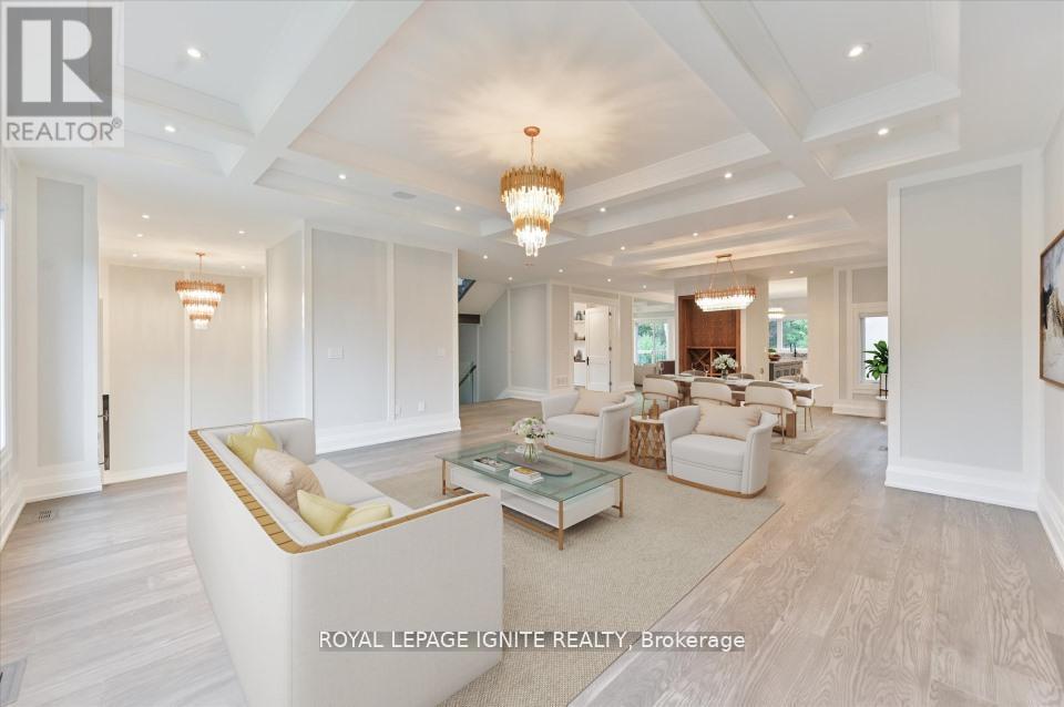 86 Glentworth Road, Toronto, Ontario  M2J 2E8 - Photo 2 - C12568940