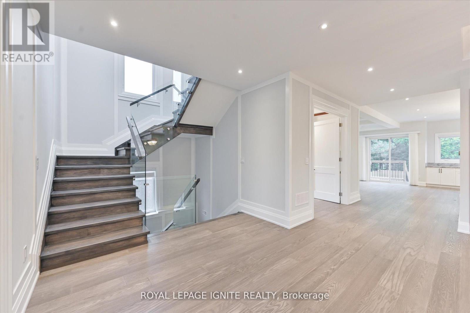 86 Glentworth Road, Toronto, Ontario  M2J 2E8 - Photo 35 - C12568940