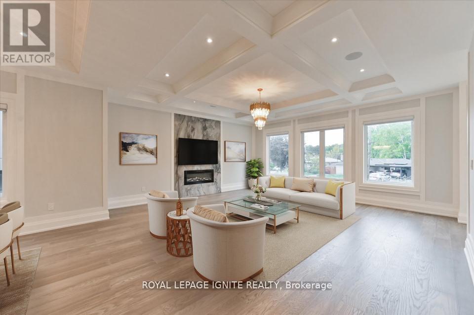 86 Glentworth Road, Toronto, Ontario  M2J 2E8 - Photo 5 - C12568940