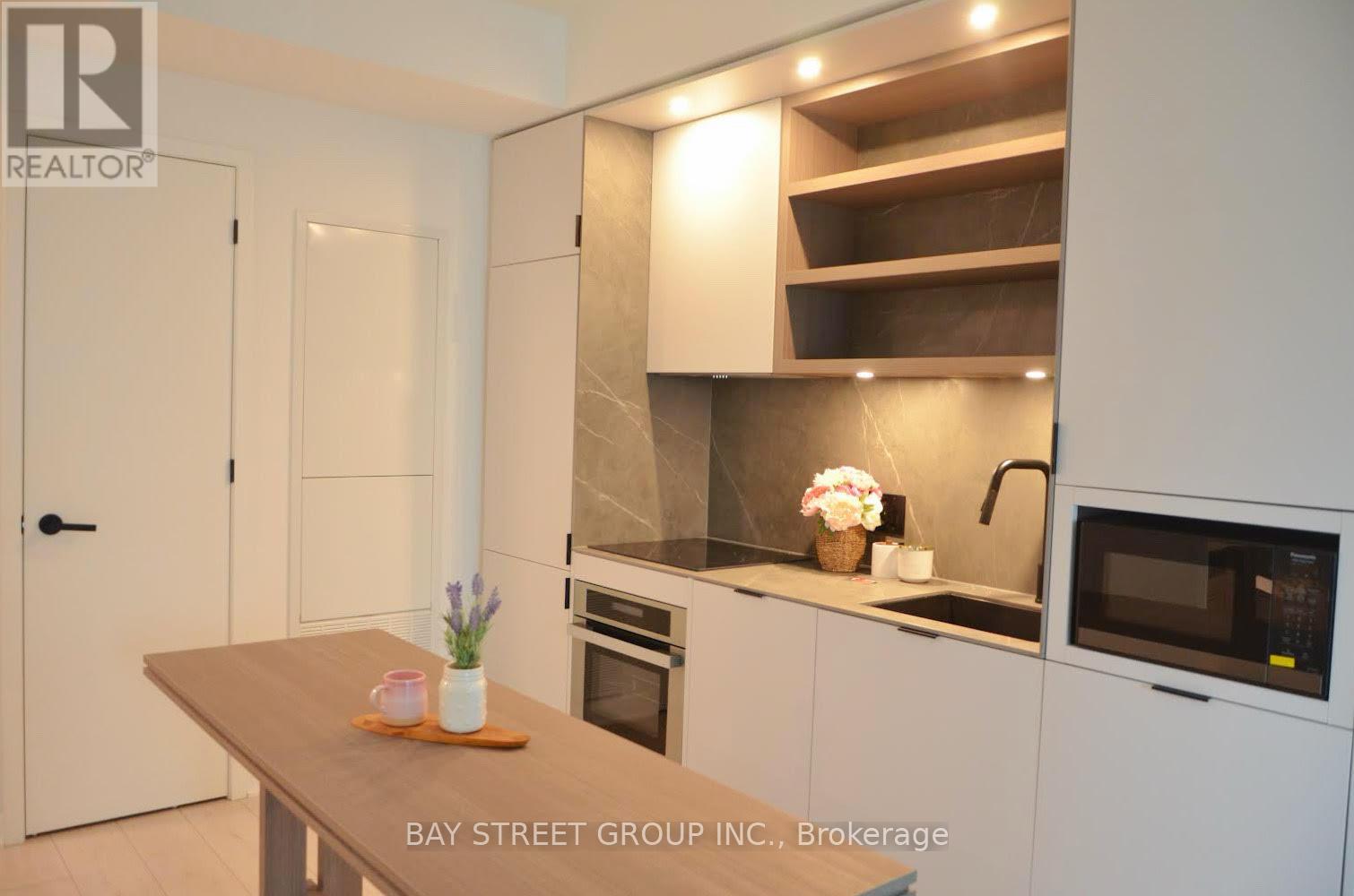 #3209 - 55 Charles Street E, Toronto, Ontario  M4Y 0J1 - Photo 2 - C12568942