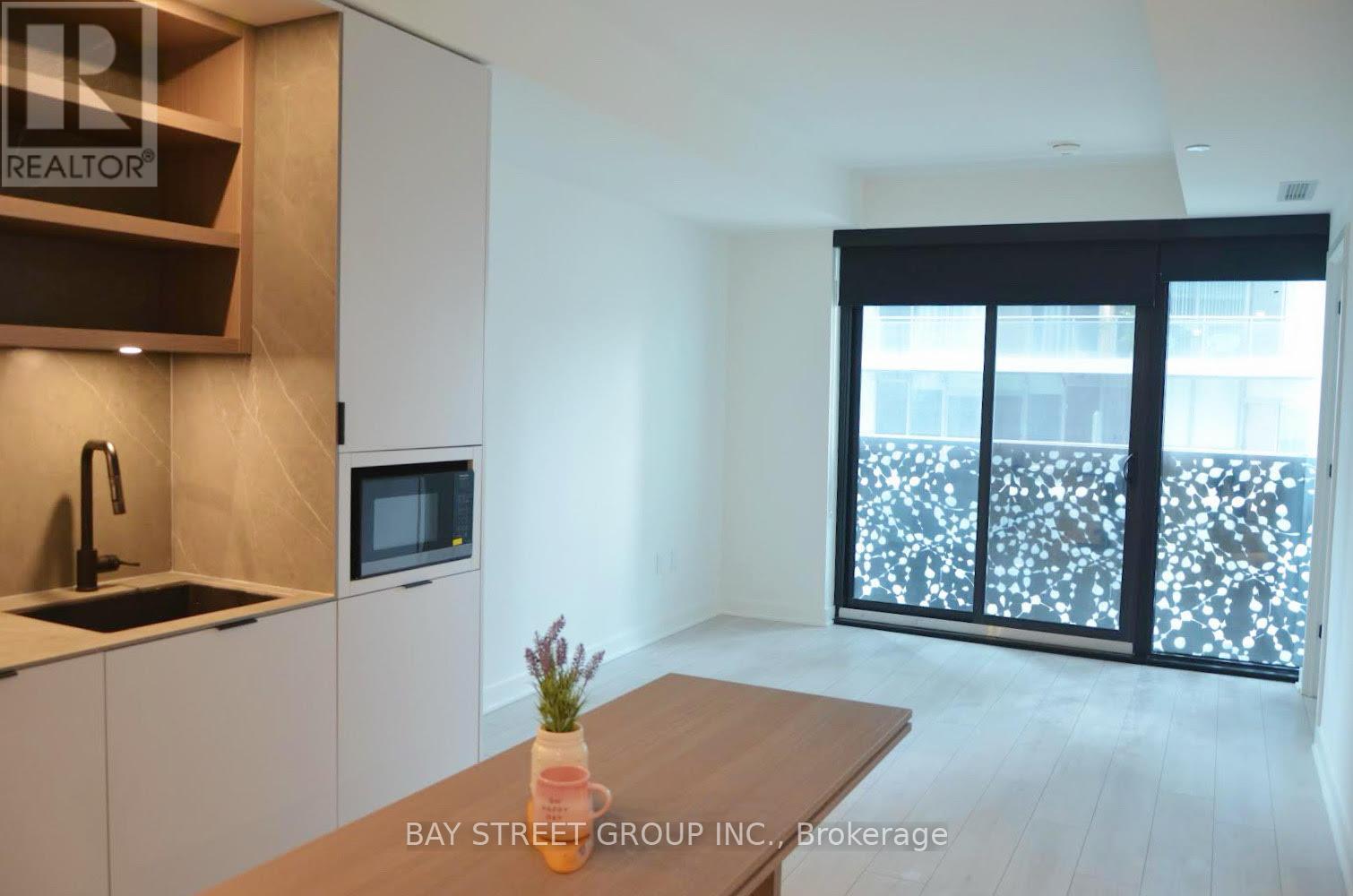 #3209 - 55 Charles Street E, Toronto, Ontario  M4Y 0J1 - Photo 4 - C12568942