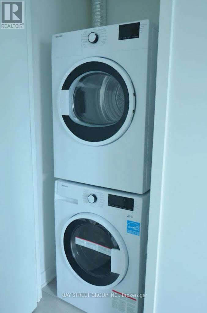 #3209 - 55 Charles Street E, Toronto, Ontario  M4Y 0J1 - Photo 6 - C12568942