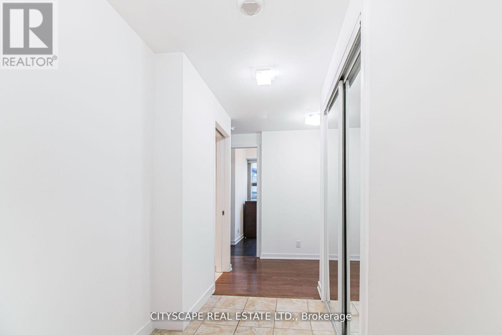 3910 - 12 York Street, Toronto, Ontario  M5J 0A5 - Photo 3 - C12568952