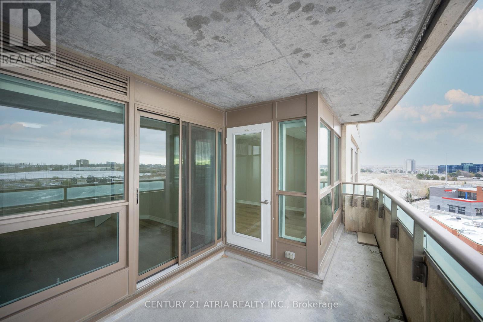 812 - 75 Norman Bethune Avenue, Richmond Hill, Ontario  L4B 0B6 - Photo 16 - N12568956