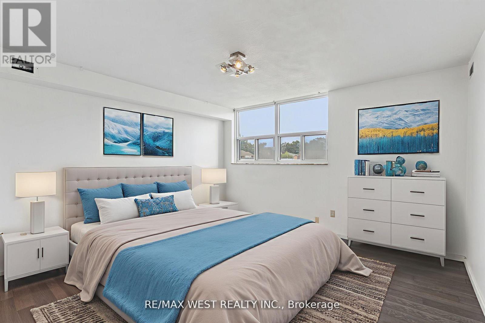 404 - 2130 Weston Road, Toronto, Ontario  M9N 3R9 - Photo 4 - W12568944