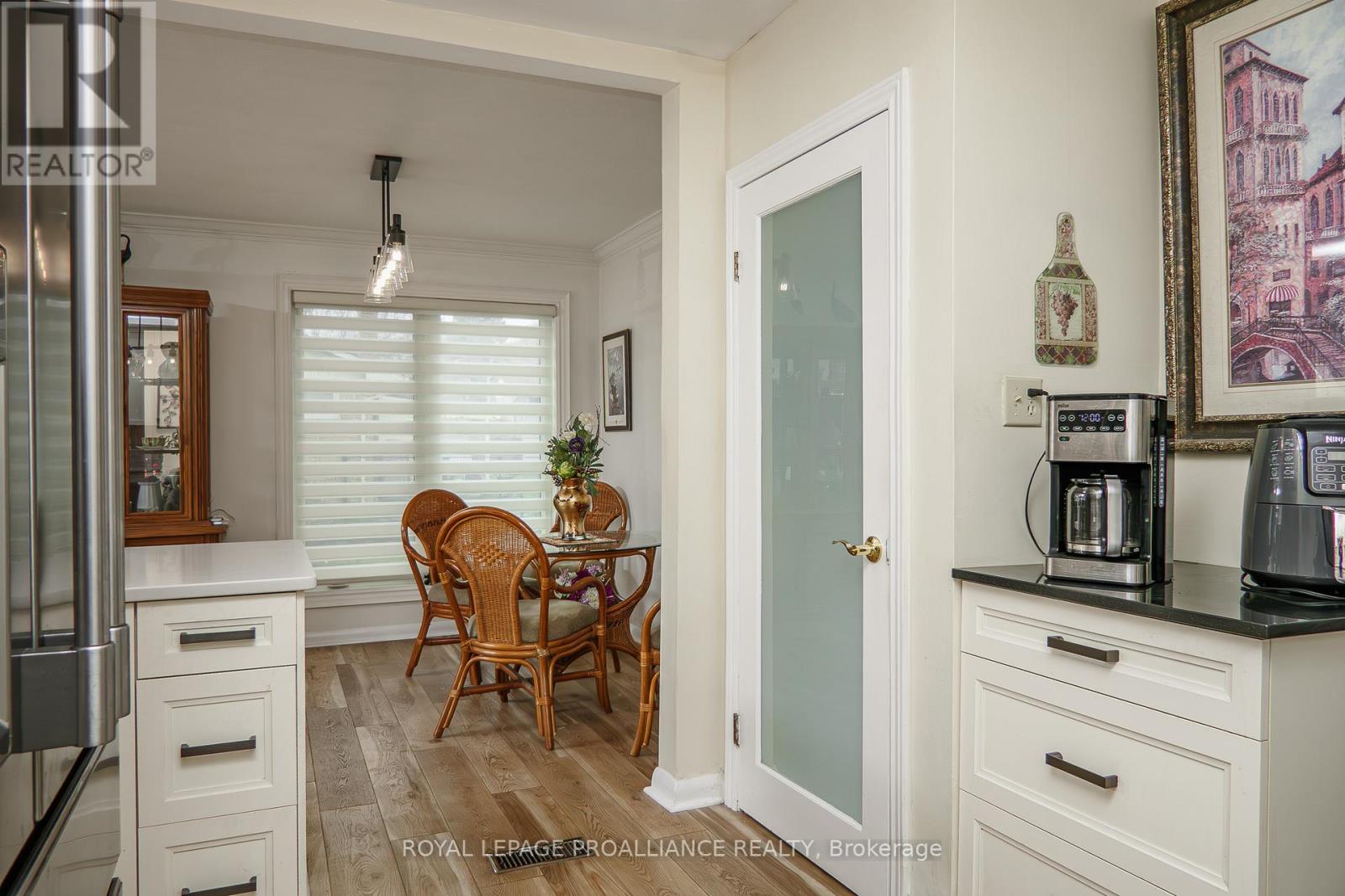 10 Devere Gardens, Quinte West, Ontario K8V 3M3 - Photo 14 - X12568994