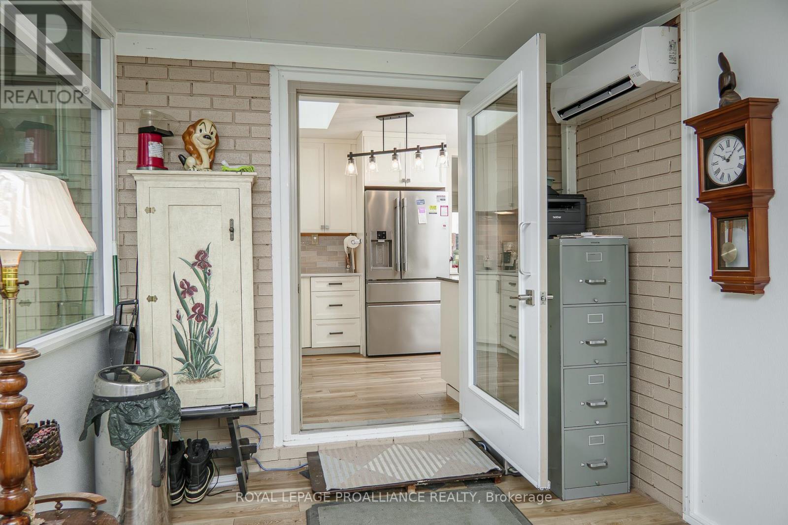 10 Devere Gardens, Quinte West, Ontario K8V 3M3 - Photo 16 - X12568994