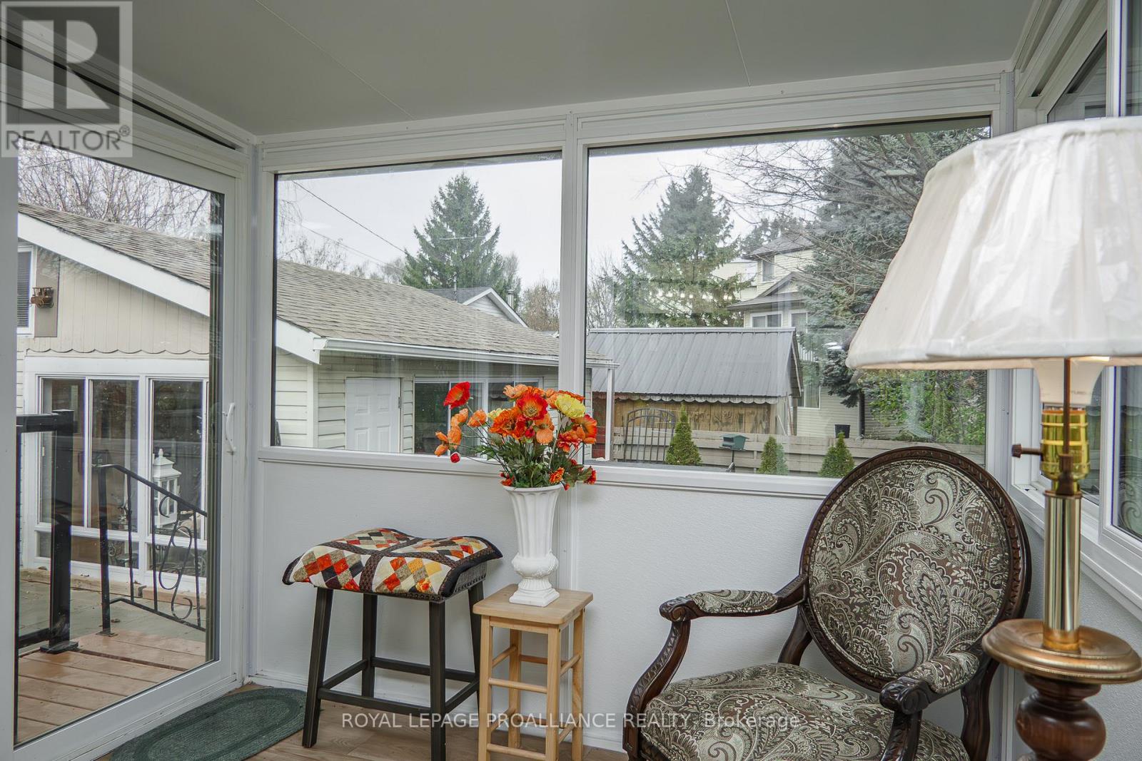 10 Devere Gardens, Quinte West, Ontario K8V 3M3 - Photo 17 - X12568994