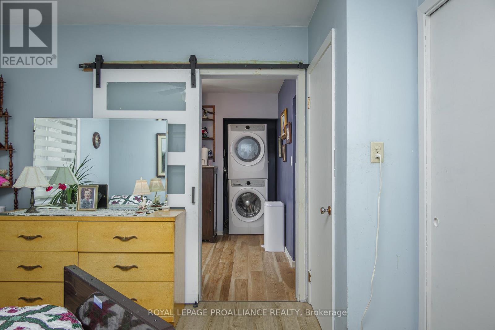 10 Devere Gardens, Quinte West, Ontario K8V 3M3 - Photo 21 - X12568994