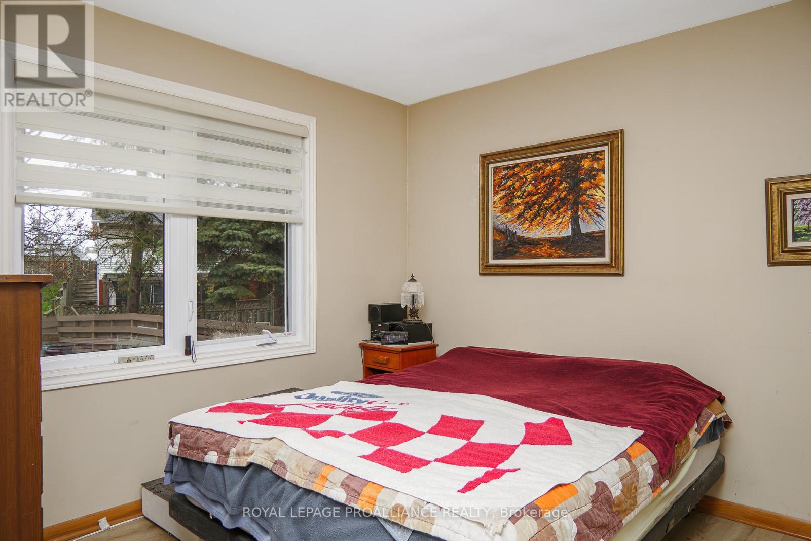 10 Devere Gardens, Quinte West, Ontario K8V 3M3 - Photo 23 - X12568994