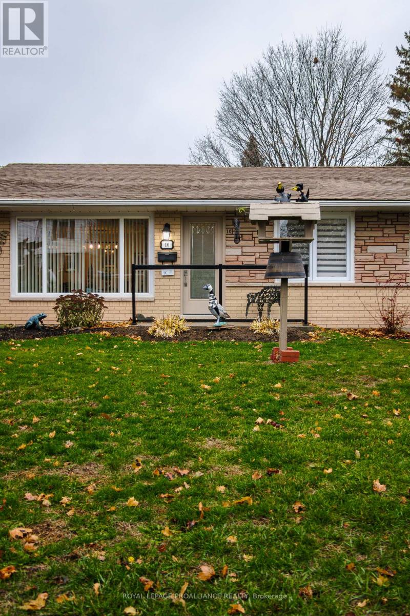 10 Devere Gardens, Quinte West, Ontario K8V 3M3 - Photo 38 - X12568994