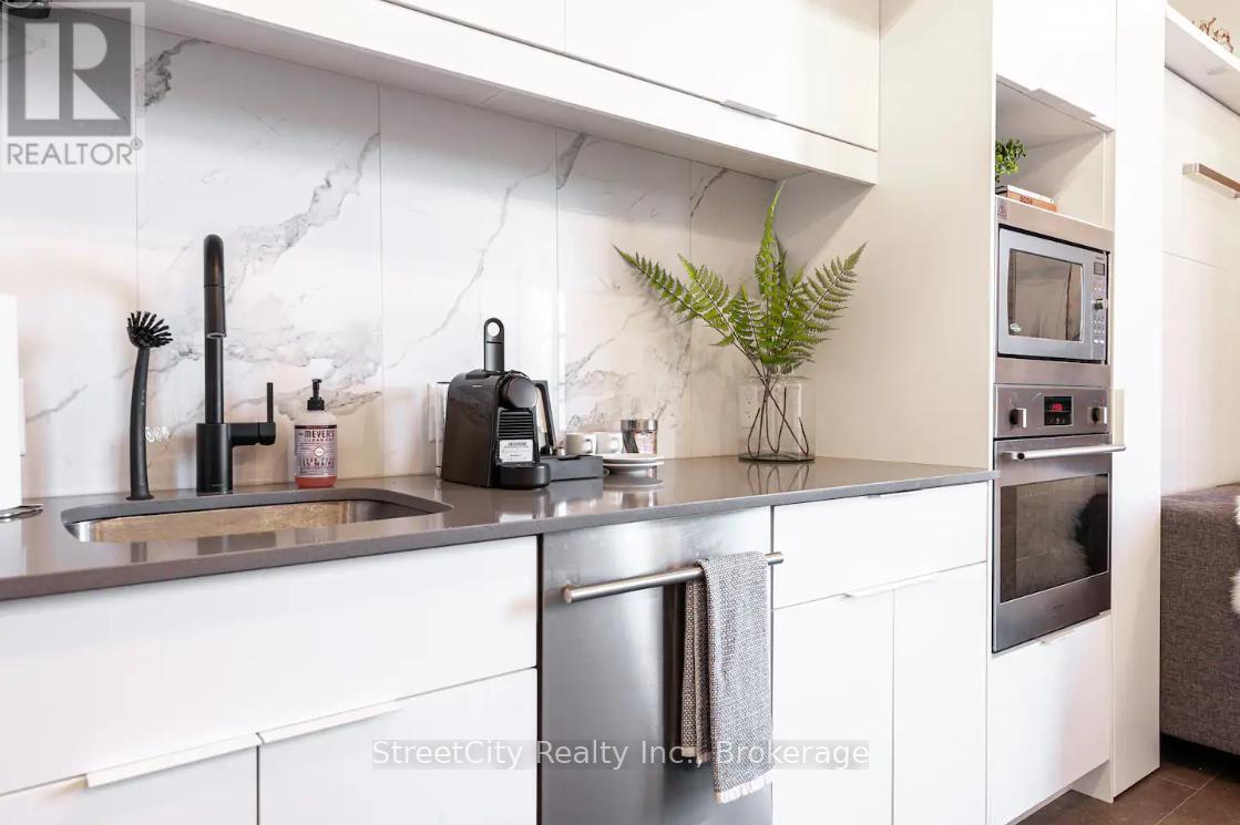 104 - 245 Downie Street, Stratford, Ontario  N5A 1X5 - Photo 9 - X12394270