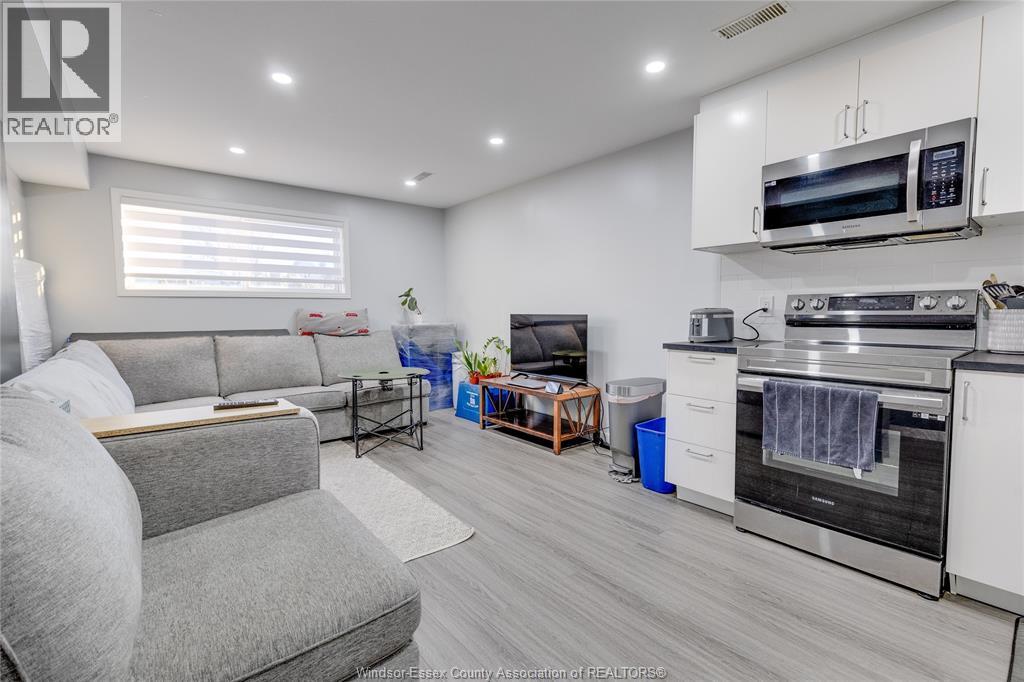 MLS# 25029325: 12726 HORWOOD CRESCENT Unit# LOWER, Tecumseh, Canada