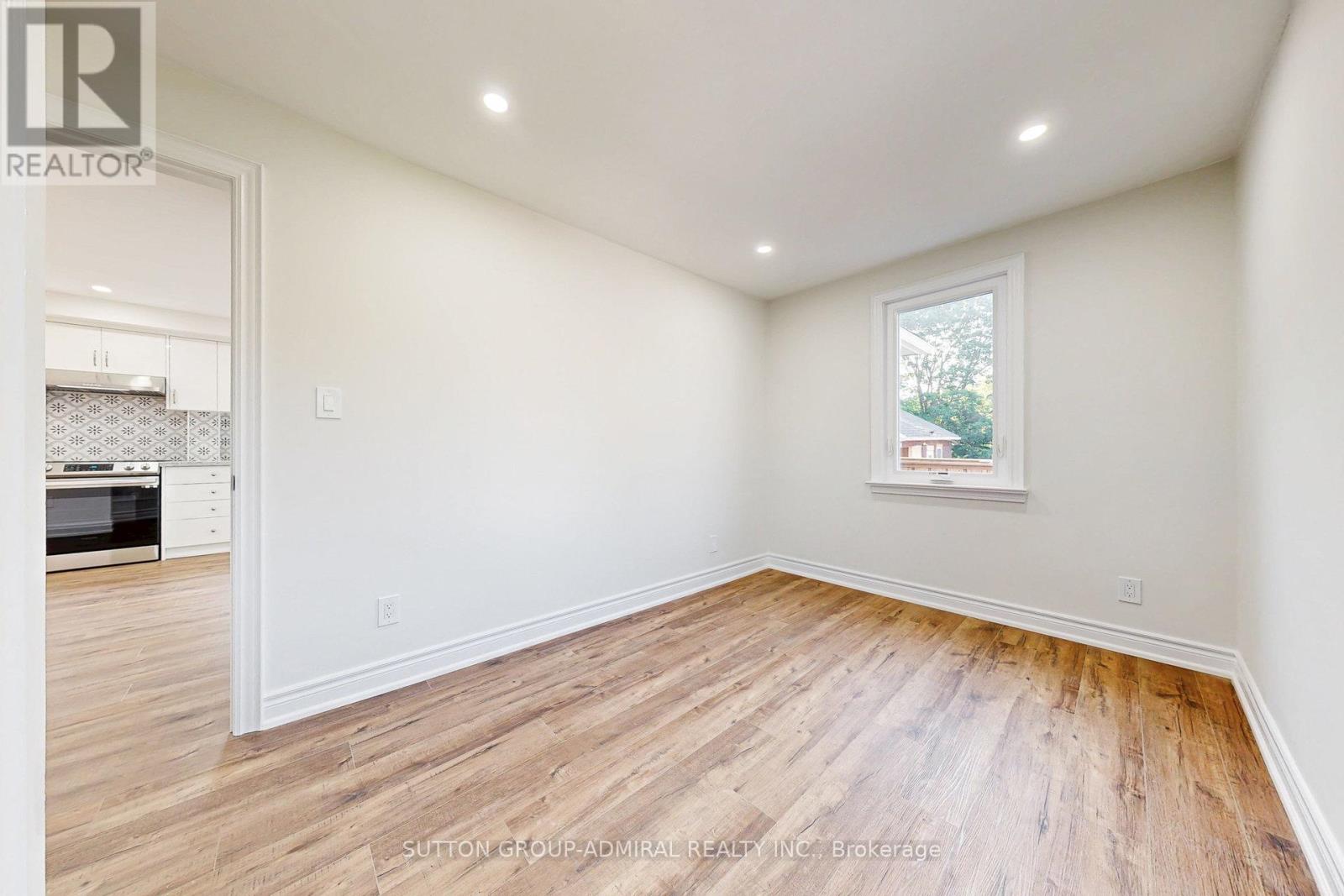 408 Andrew Street, Newmarket, Ontario  L3Y 1H4 - Photo 17 - N12467621