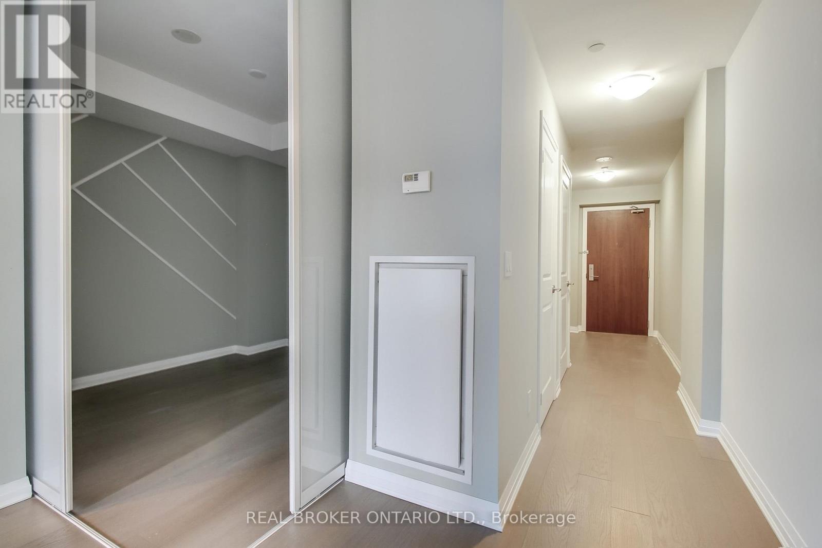 810 - 8 Mercer Street, Toronto, Ontario  M5V 0C4 - Photo 12 - C12568998