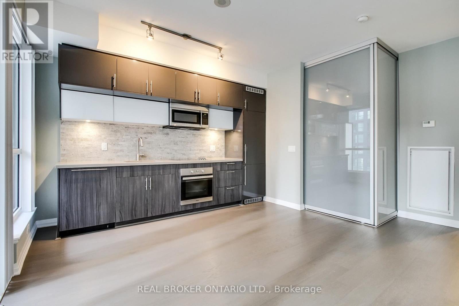 810 - 8 Mercer Street, Toronto, Ontario  M5V 0C4 - Photo 16 - C12568998