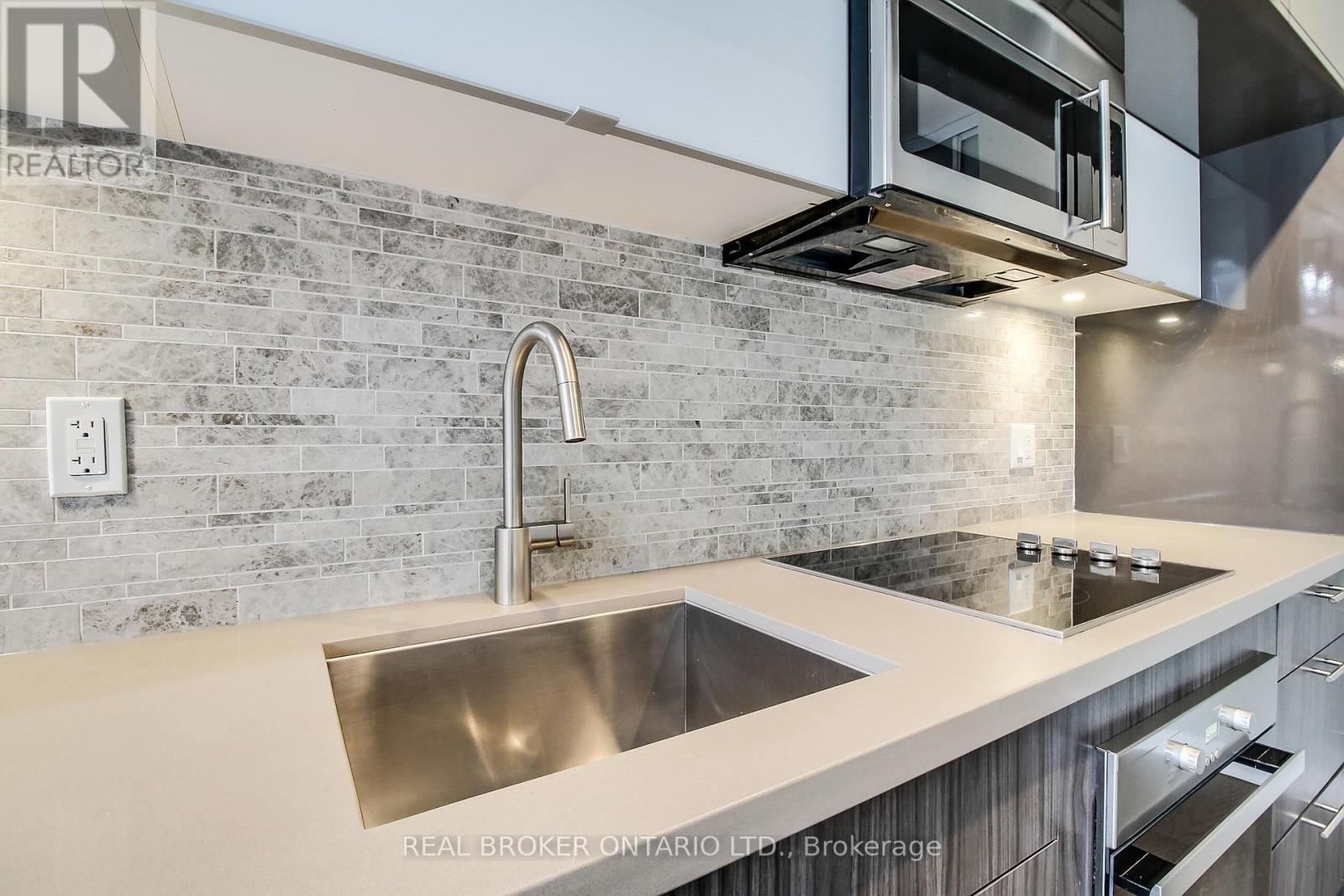 810 - 8 Mercer Street, Toronto, Ontario  M5V 0C4 - Photo 21 - C12568998