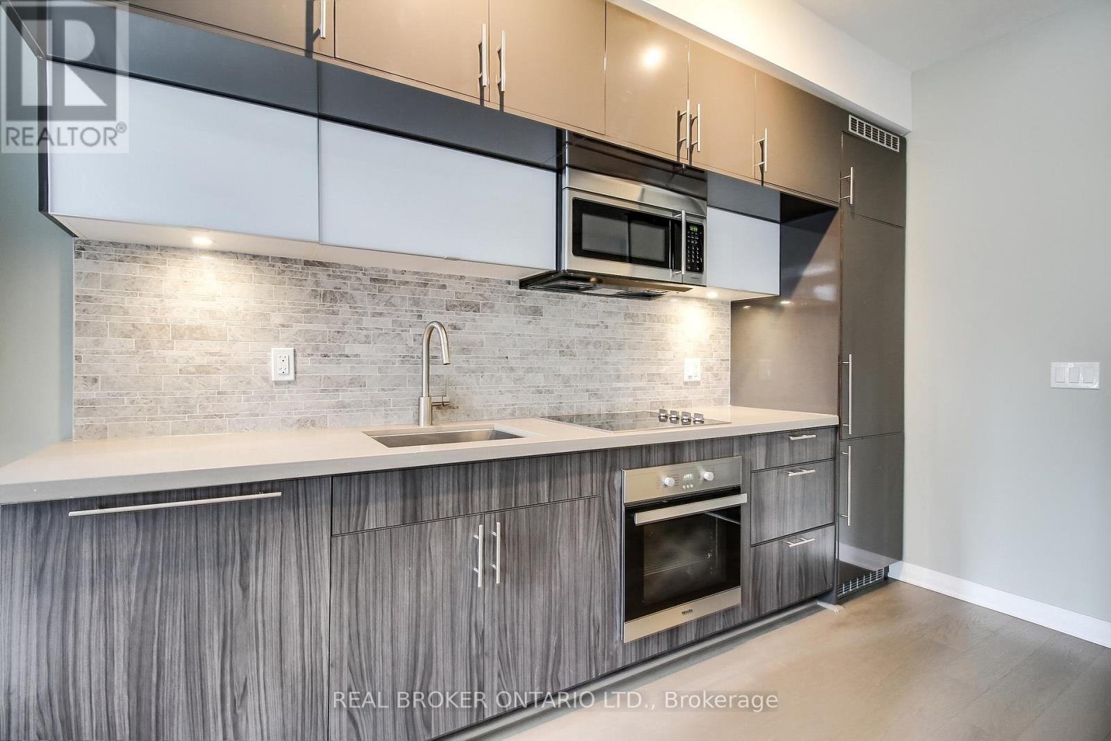 810 - 8 Mercer Street, Toronto, Ontario  M5V 0C4 - Photo 23 - C12568998