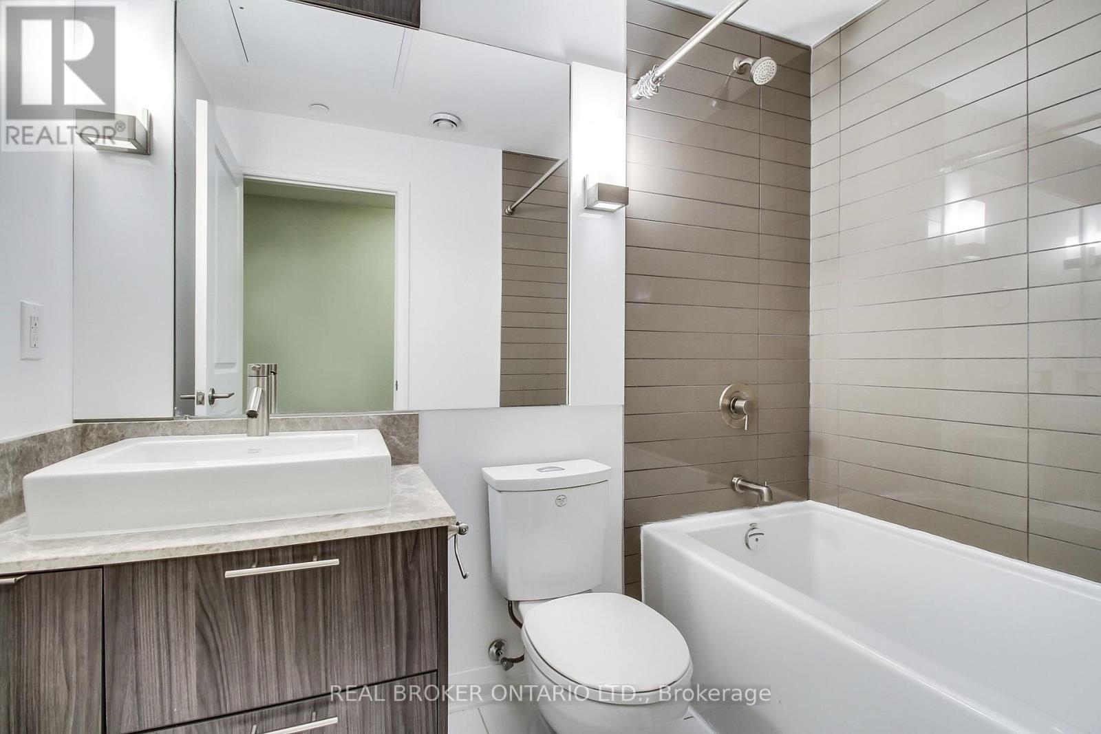 810 - 8 Mercer Street, Toronto, Ontario  M5V 0C4 - Photo 26 - C12568998