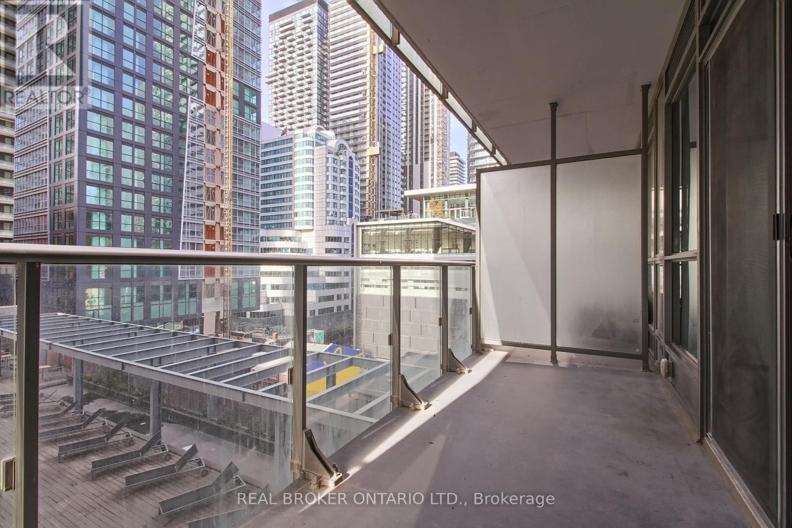 810 - 8 Mercer Street, Toronto, Ontario  M5V 0C4 - Photo 30 - C12568998