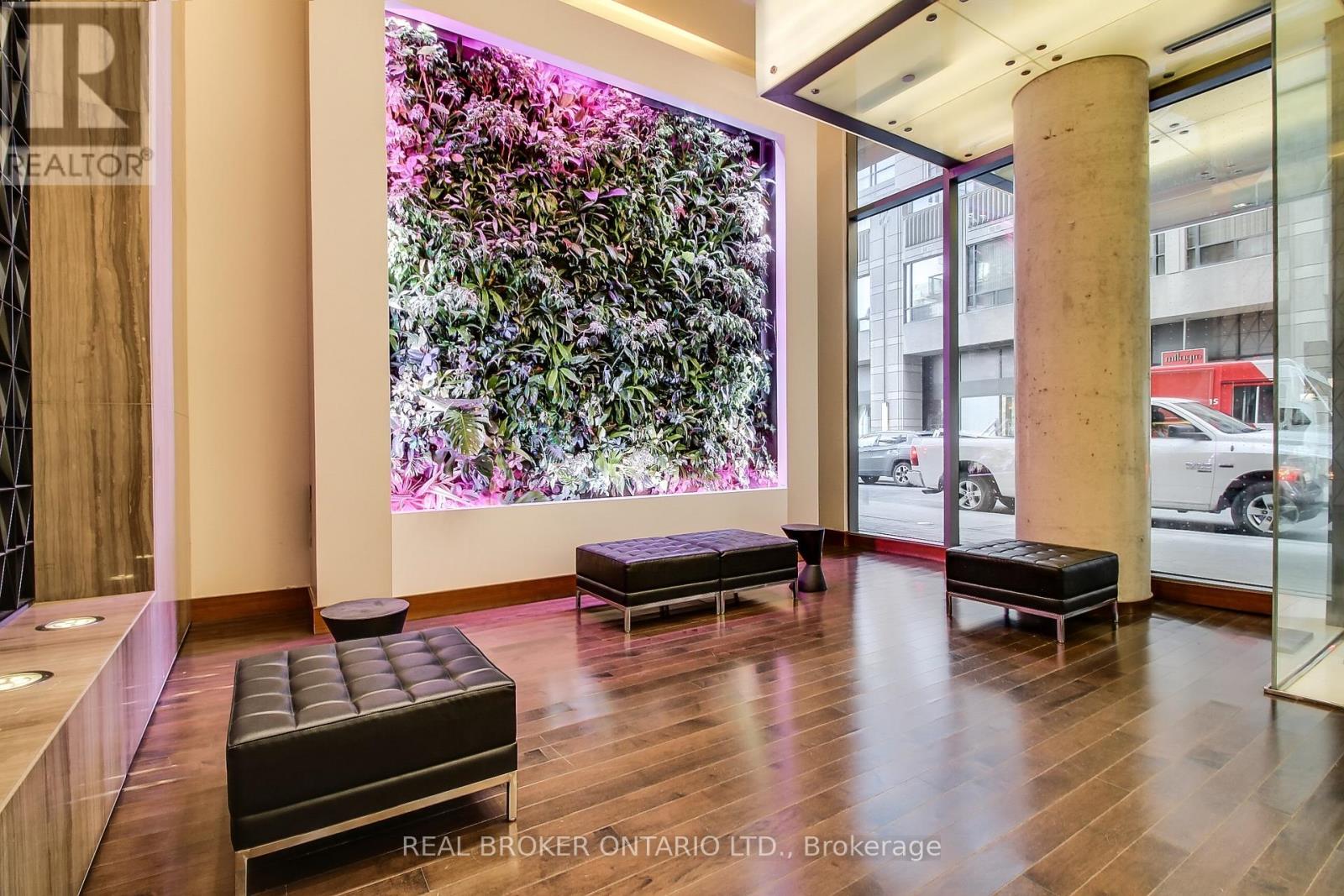 810 - 8 Mercer Street, Toronto, Ontario  M5V 0C4 - Photo 5 - C12568998