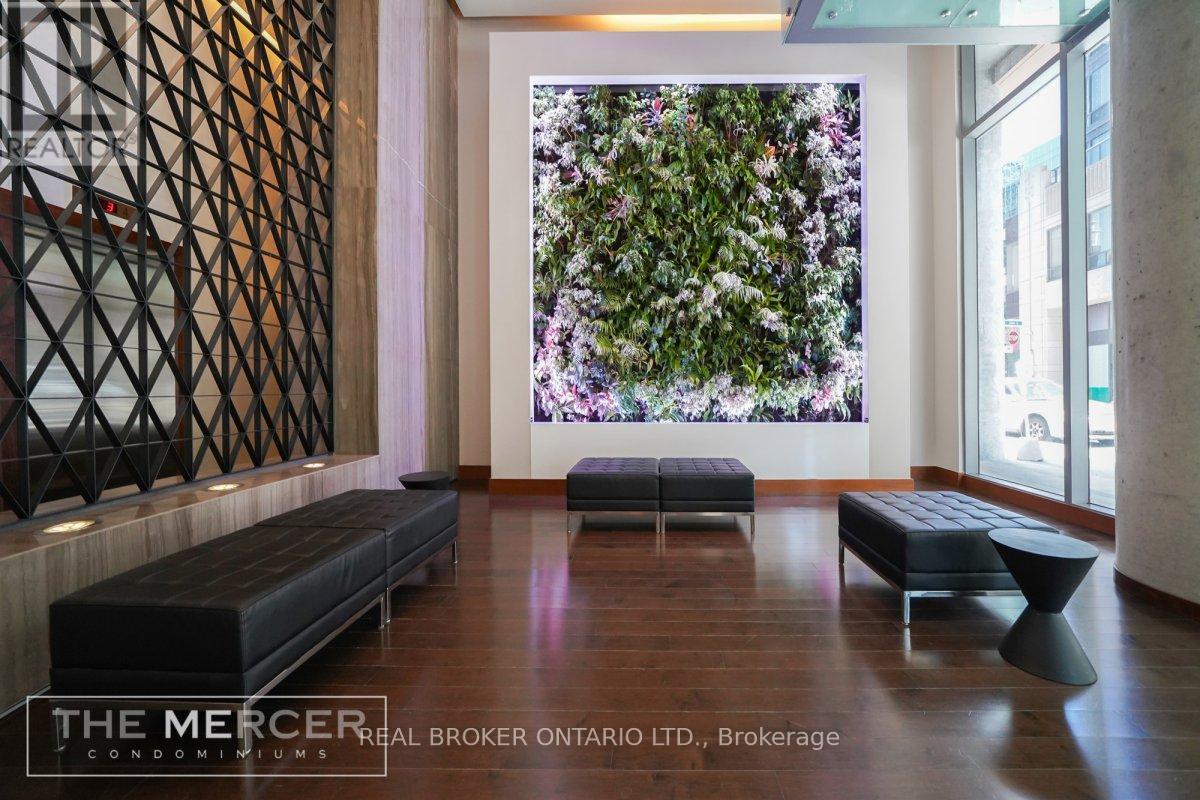 810 - 8 Mercer Street, Toronto, Ontario  M5V 0C4 - Photo 6 - C12568998