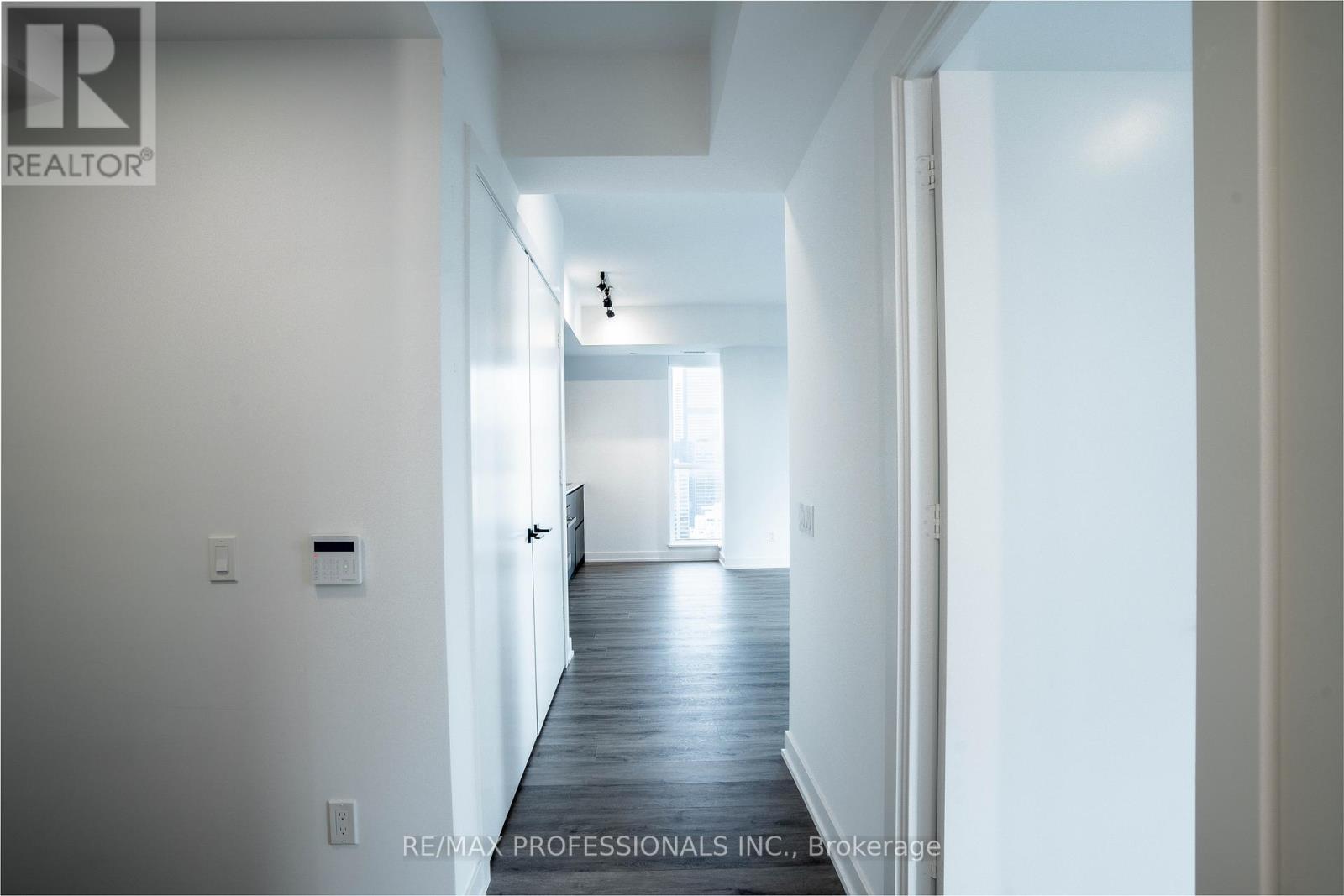 4102 - 327 King Street W, Toronto, Ontario  M5V 0W7 - Photo 13 - C12569020