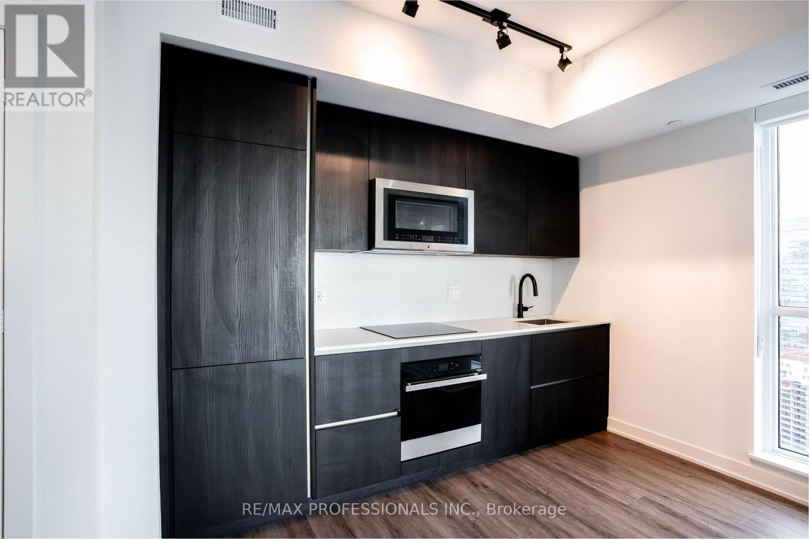 4102 - 327 King Street W, Toronto, Ontario  M5V 0W7 - Photo 5 - C12569020