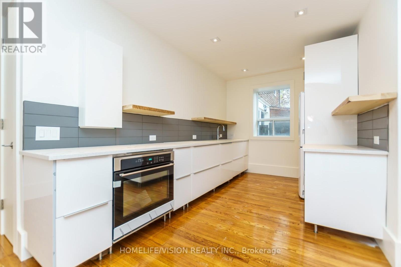 1 - 302 Sumach Street, Toronto, Ontario  M5K 3K5 - Photo 6 - C12569028