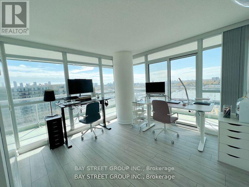 1111 - 33 Singer Court, Toronto, Ontario  M2K 0B4 - Photo 3 - C12569030