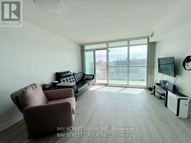 1111 - 33 Singer Court, Toronto, Ontario  M2K 0B4 - Photo 8 - C12569030