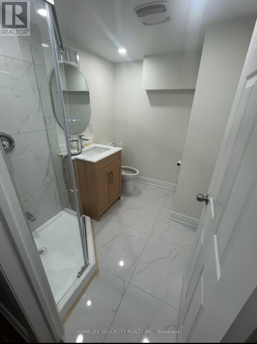 5 Caddy Drive, Toronto, Ontario  M1G 2E9 - Photo 9 - E12568974